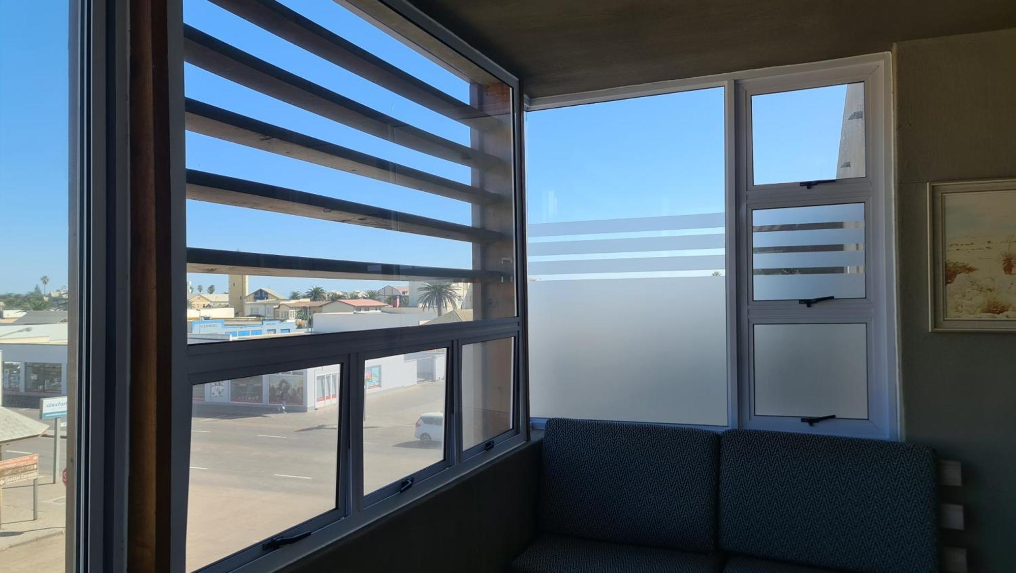 Apartamento Bright & Stylish Self Catering Swakopmund Cbd Exterior foto