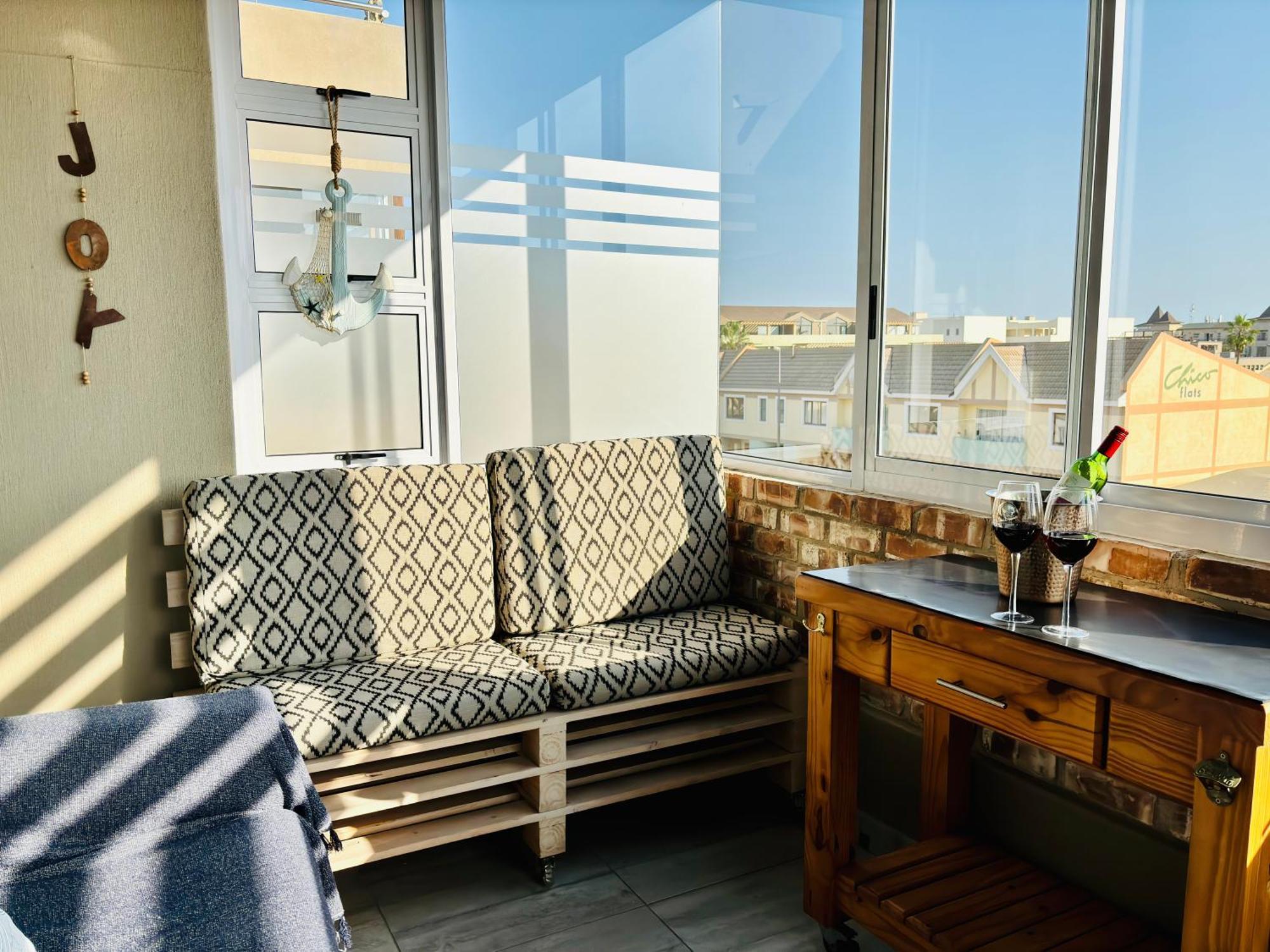 Apartamento Bright & Stylish Self Catering Swakopmund Cbd Exterior foto